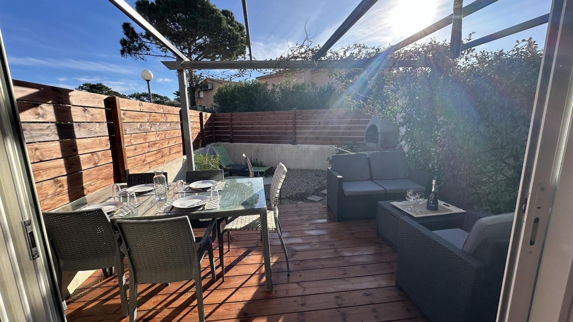 Appartement Maenat Borgo  Exteriör bild