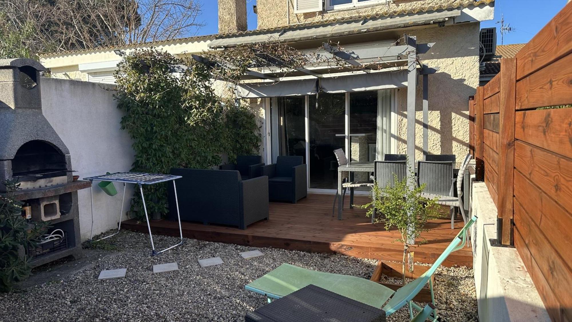 Appartement Maenat Borgo  Exteriör bild